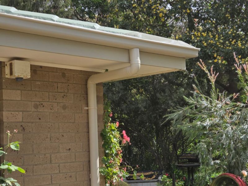 Roof-Gutter-Painting-new-01